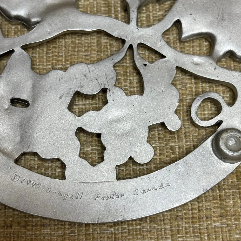 Vintage 1990 Seagull Pewter Canada Trivet Grapes Wine Dining Home Decor Retro